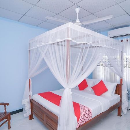 Oyo 532 Sasiri Lanka Holiday Inn 高尔 外观 照片